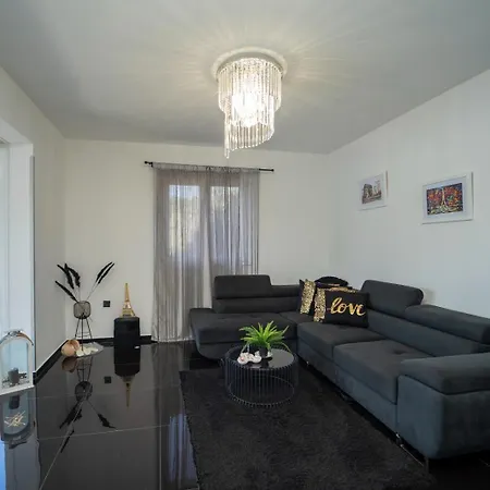 Antonijo * ヴェラ・ルカ